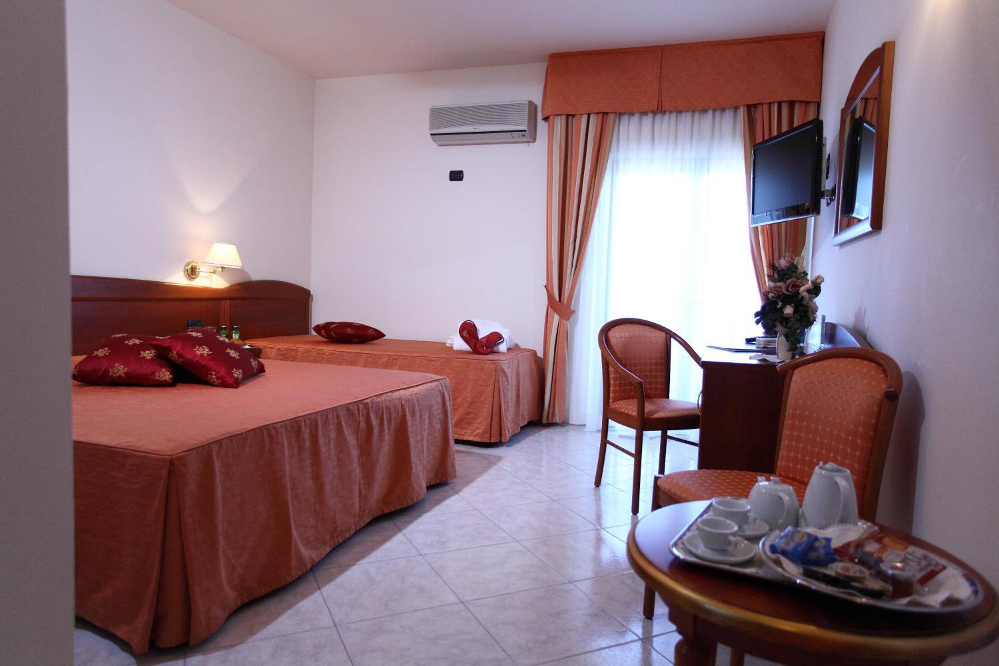 Za Maria Hotel