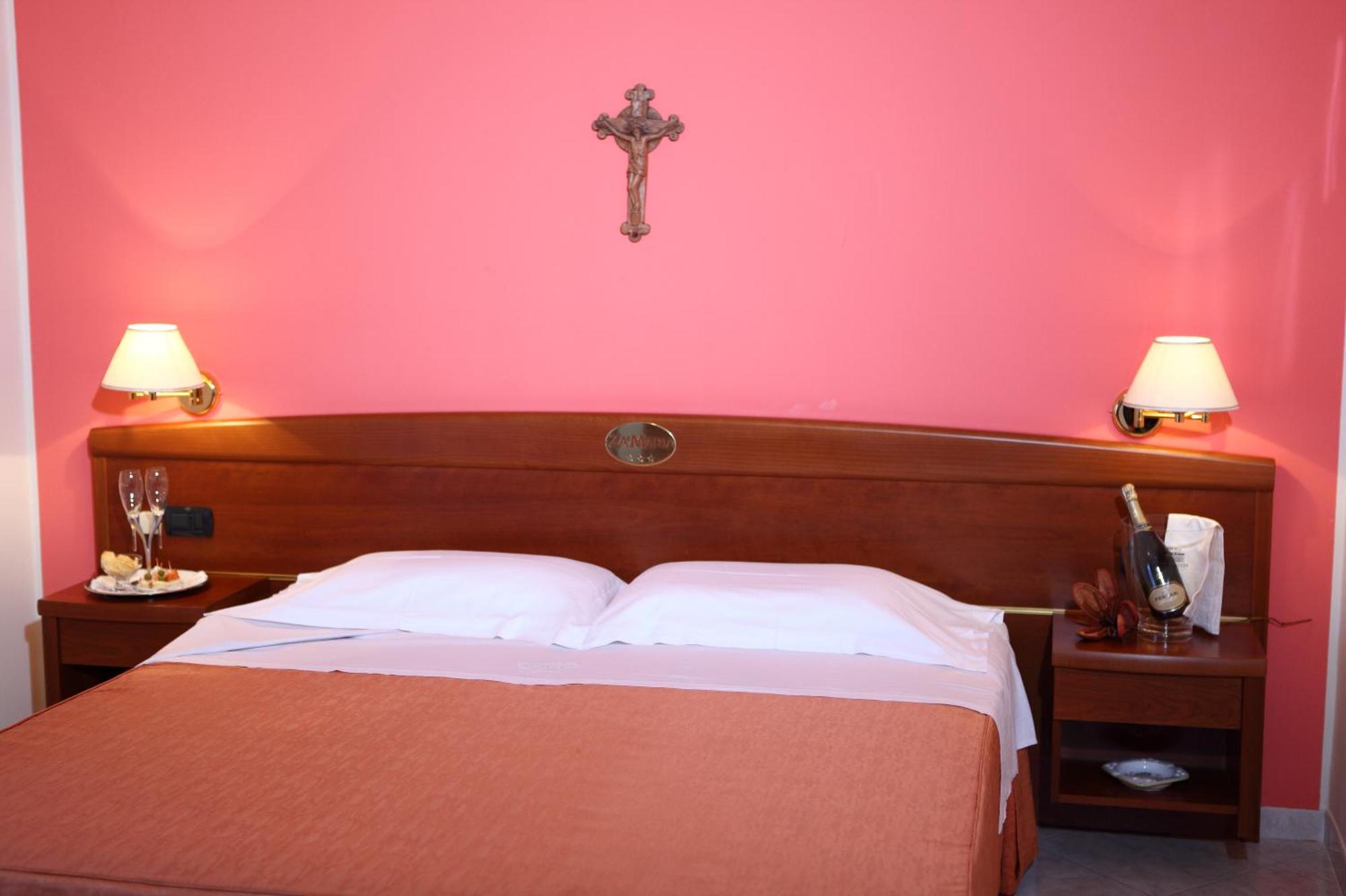 Za Maria Santo Stefano di Camastra